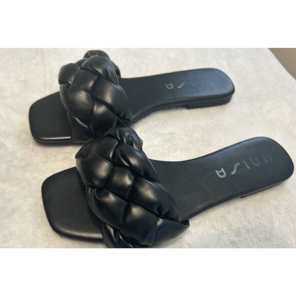 Unisa Synthia Ankle Strap Womens Black Flat Dress Sandals Flip Flops Size 8.5M - Picture 2 of 8